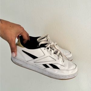 Reebok Classic Club C Revenge Size 8